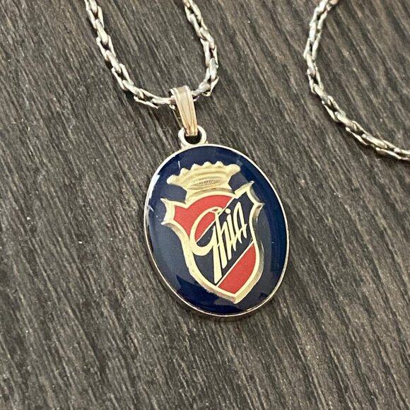 VINTAGE FORD GHIA FIESTA EMBLEM NECKLACE - Picture 2 of 7